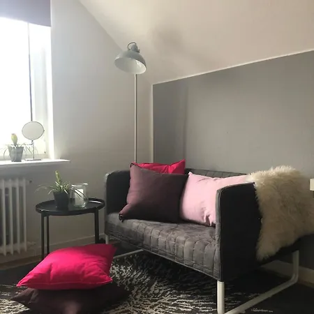 Cozy, Centrally Located Apartment Niederdorla