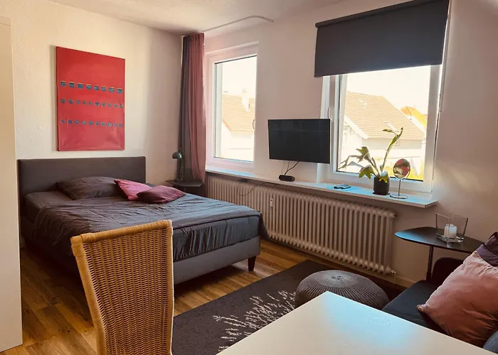 Cozy, Centrally Located Apartment